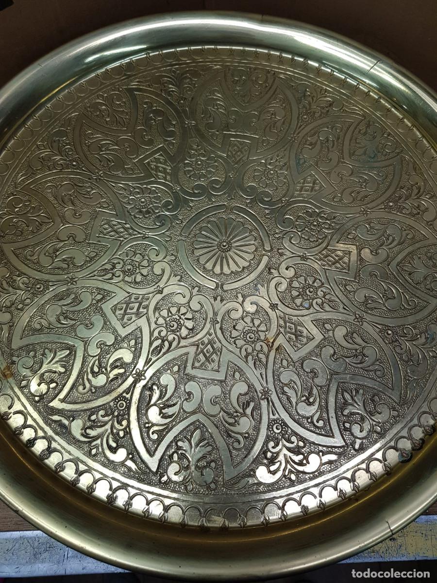 Antig&uuml;edades: ANTIGUA BANDEJA ARABE DE BRONCE - Foto 2