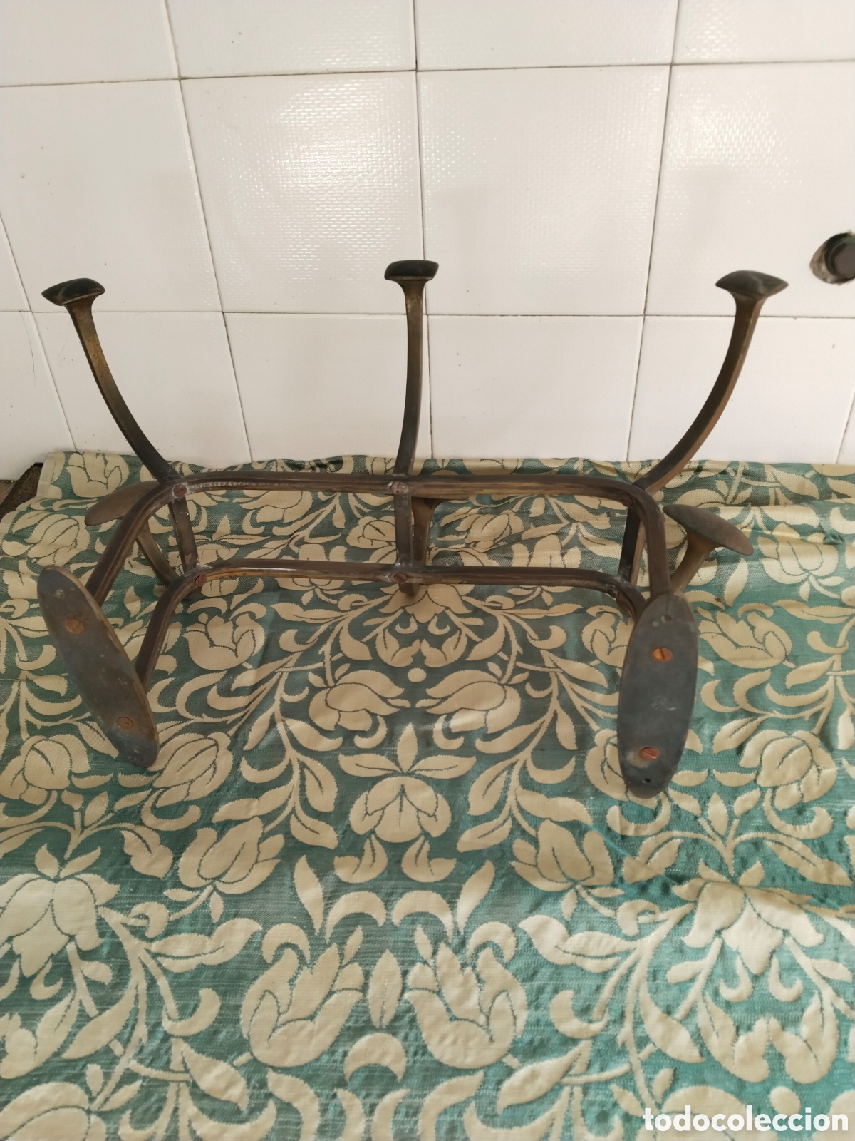 Antig&uuml;edades: PERCHERO ANTIGUO EN BRONCE - Foto 1