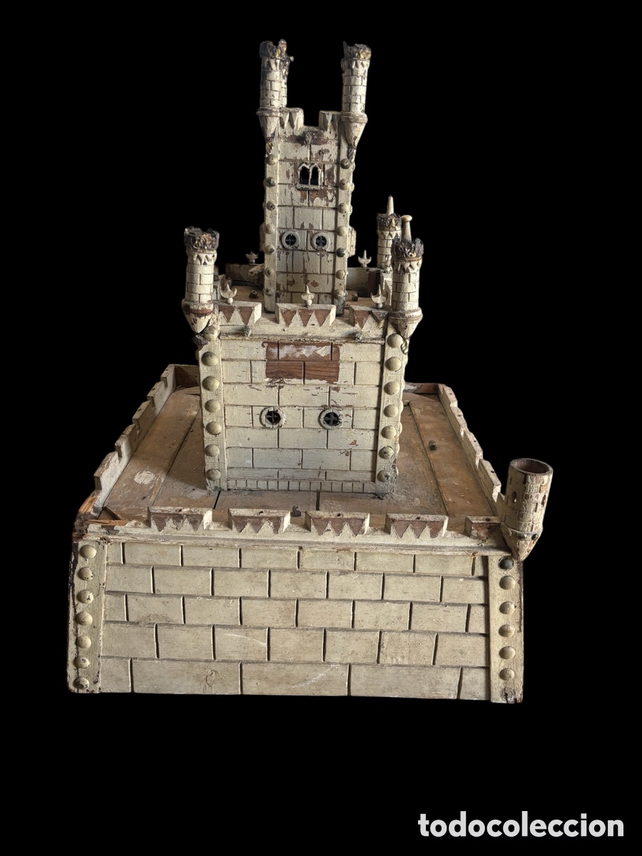 Antig&uuml;edades: Bonito Castillo, de madera antiguo. - Foto 5