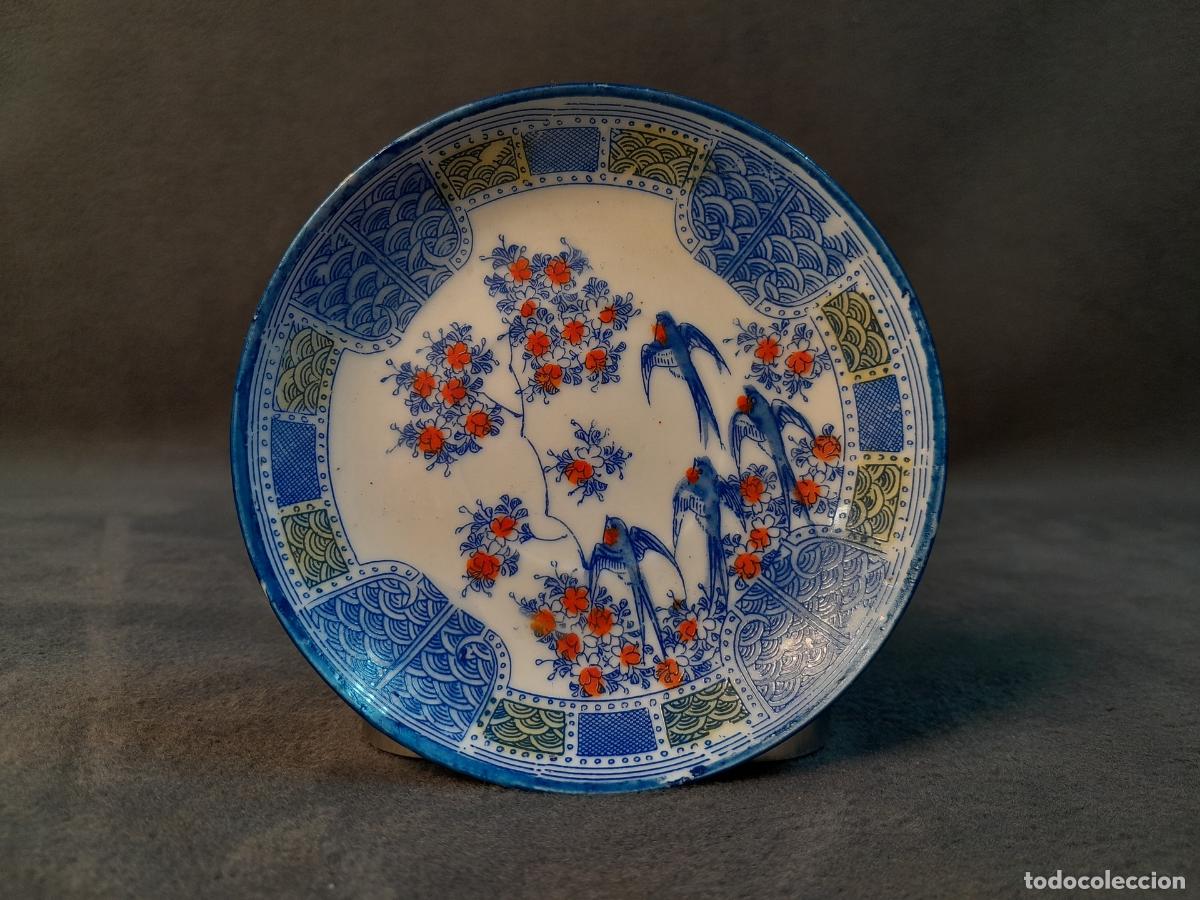 Antig&uuml;edades: PLATILLO DE PORCELANA JAPONESA CON DECORACI&Oacute;N DE AVES Y FLORES. SIGLO XIX