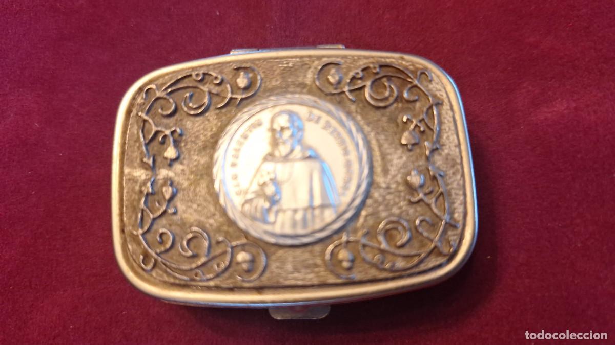 Antig&uuml;edades: Pastillero Medalla de Plata de San Valentin de Berrio-Ochoa