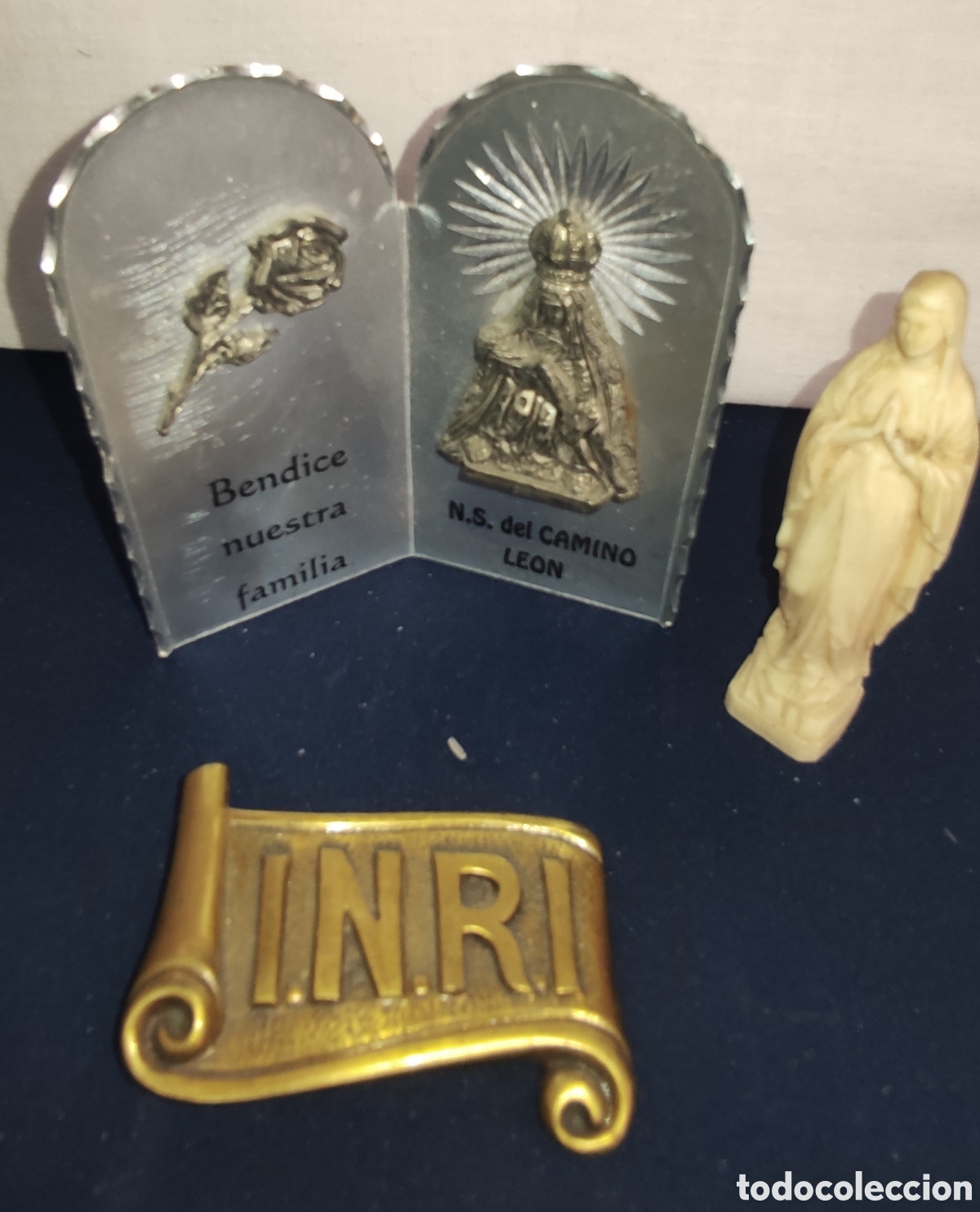 Antig&uuml;edades: Lote art&iacute;culos religiosos - Foto 1