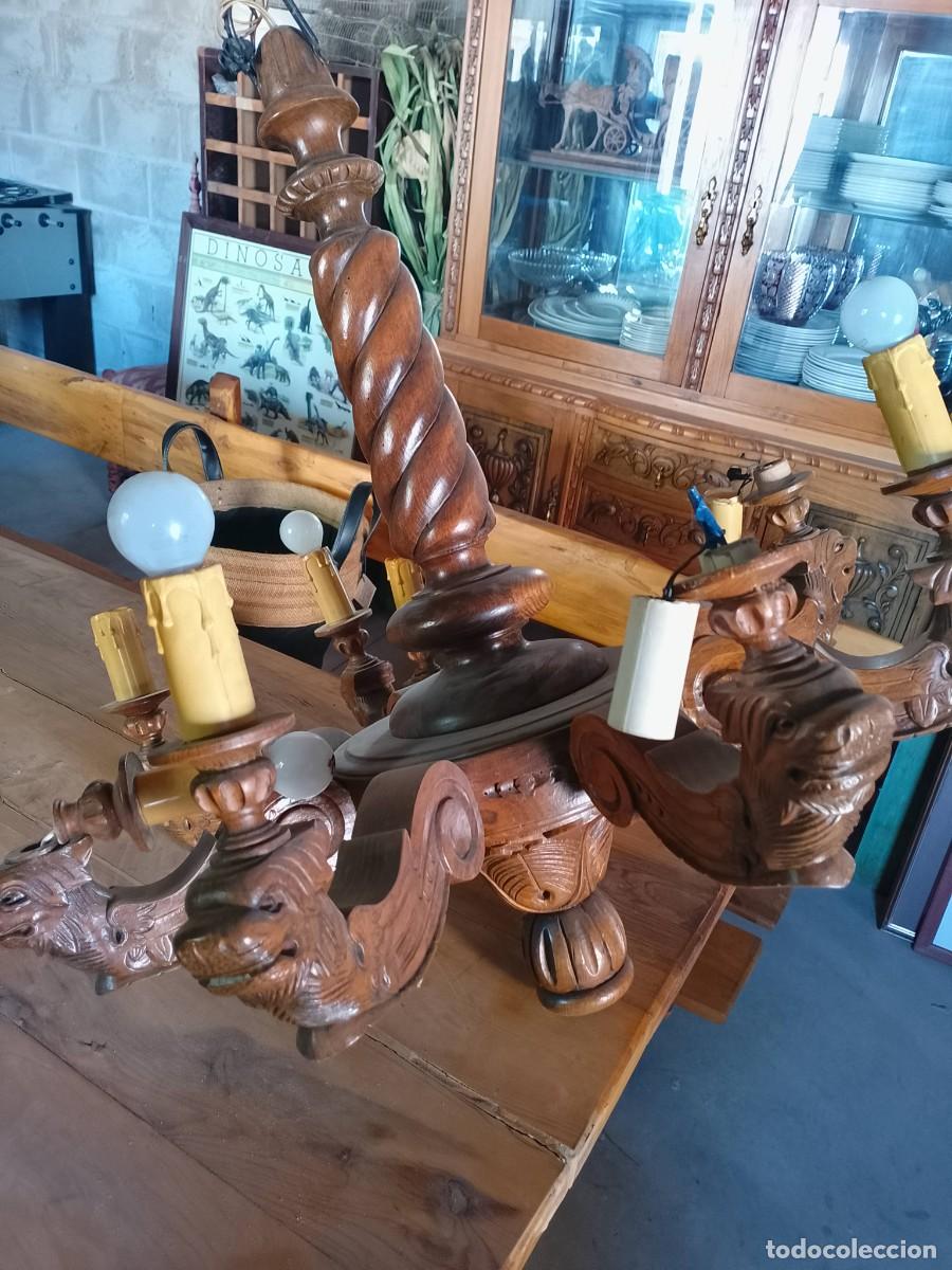 Antig&uuml;edades: Lampara techo madera tallada nogal estilo renacimiento