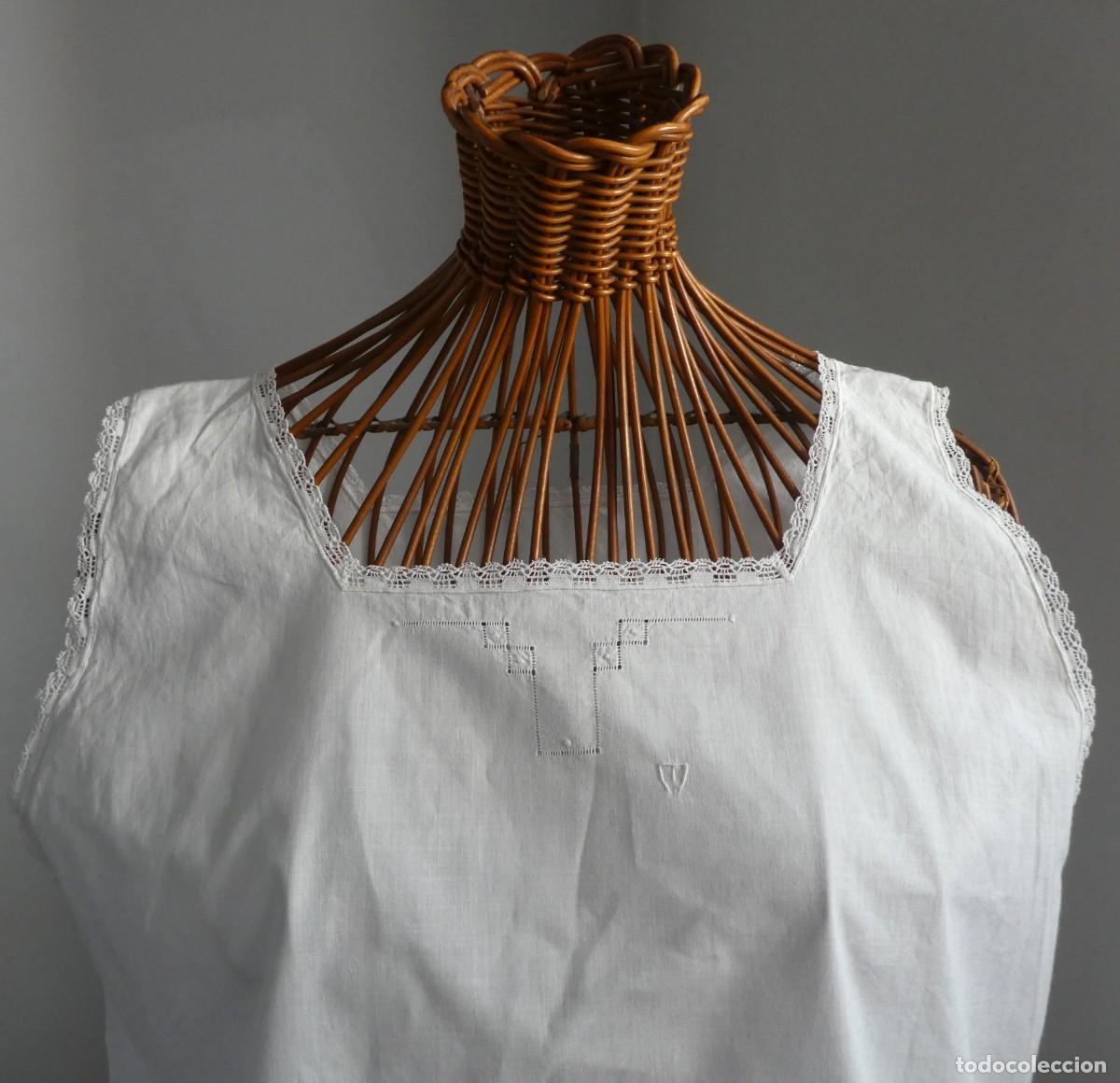 Antig&uuml;edades: CAMIS&Oacute;N ART DECO DE BATISTA - VAINICA Y ENCAJE PPIO.S.XX