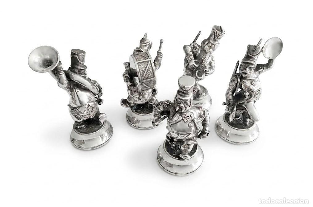 Antig&uuml;edades: Conjunto de 5 Figuras de Banda de M&uacute;sica Militar en Plata de Ley Contrastada - 757 g