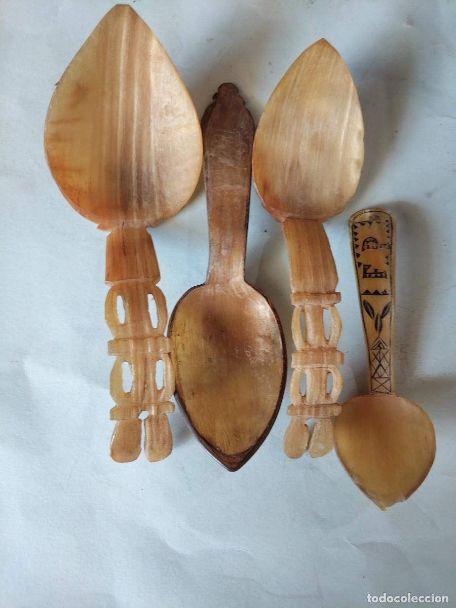 Antig&uuml;edades: Lote de 4 cucharas talladas en asta trabajo pastoril