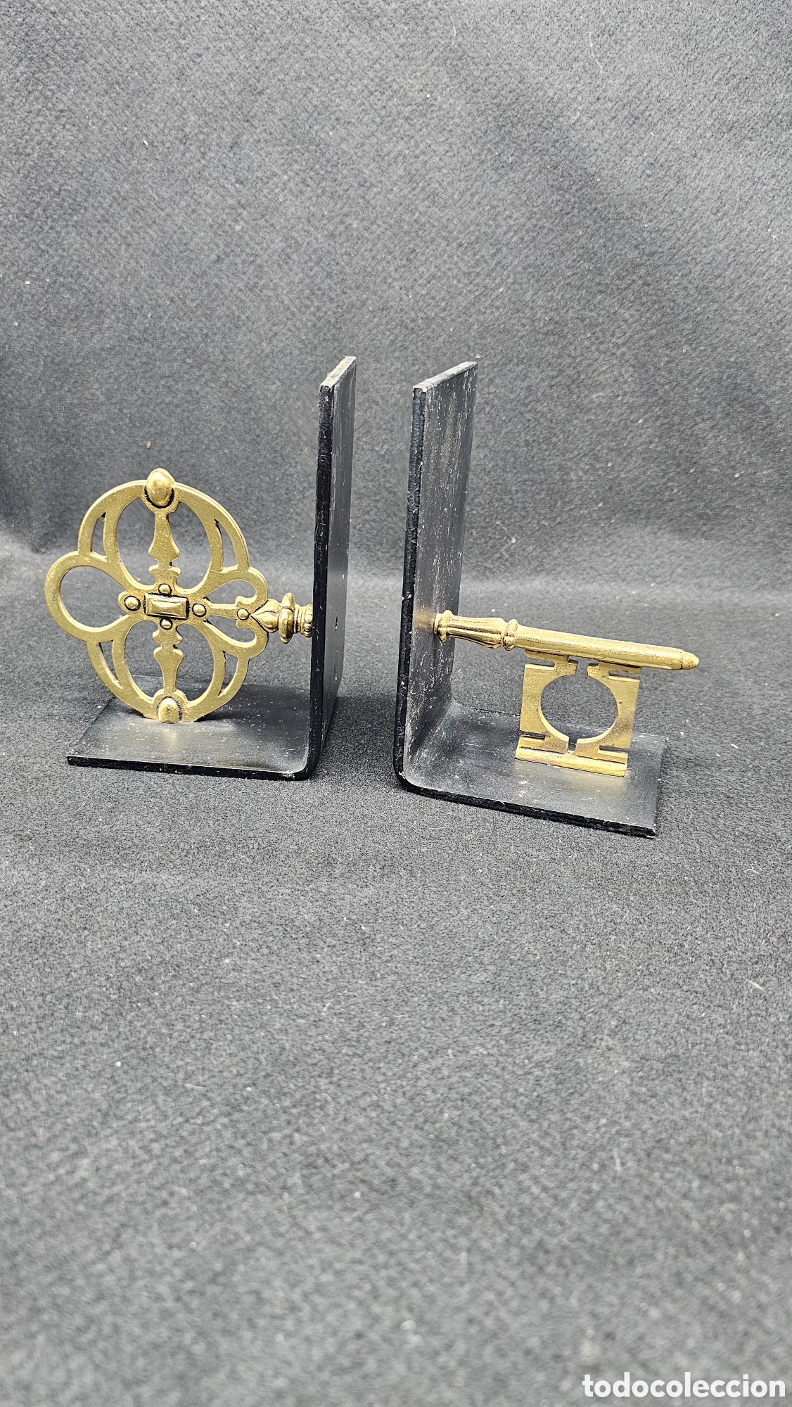 Antig&uuml;edades: Antiguo sujetalibros de hierro y bronce