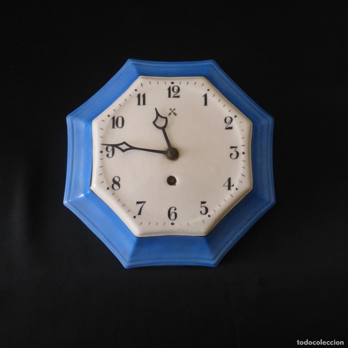 Antig&uuml;edades: ANTIGUO VINTAGE DECORATIVO RELOJ DE PARED CERAMICA CARGA MANUAL S. XX CERAMIC WALL CLOCK BEYER BOCK