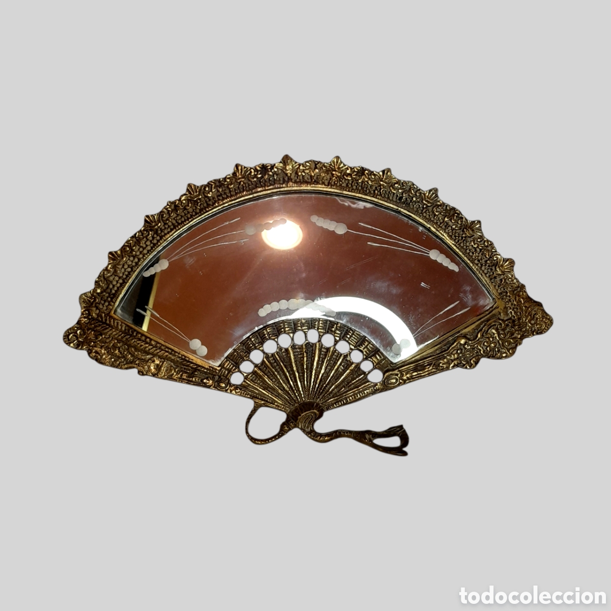 Antig&uuml;edades: Espejo de mesa antiguo.