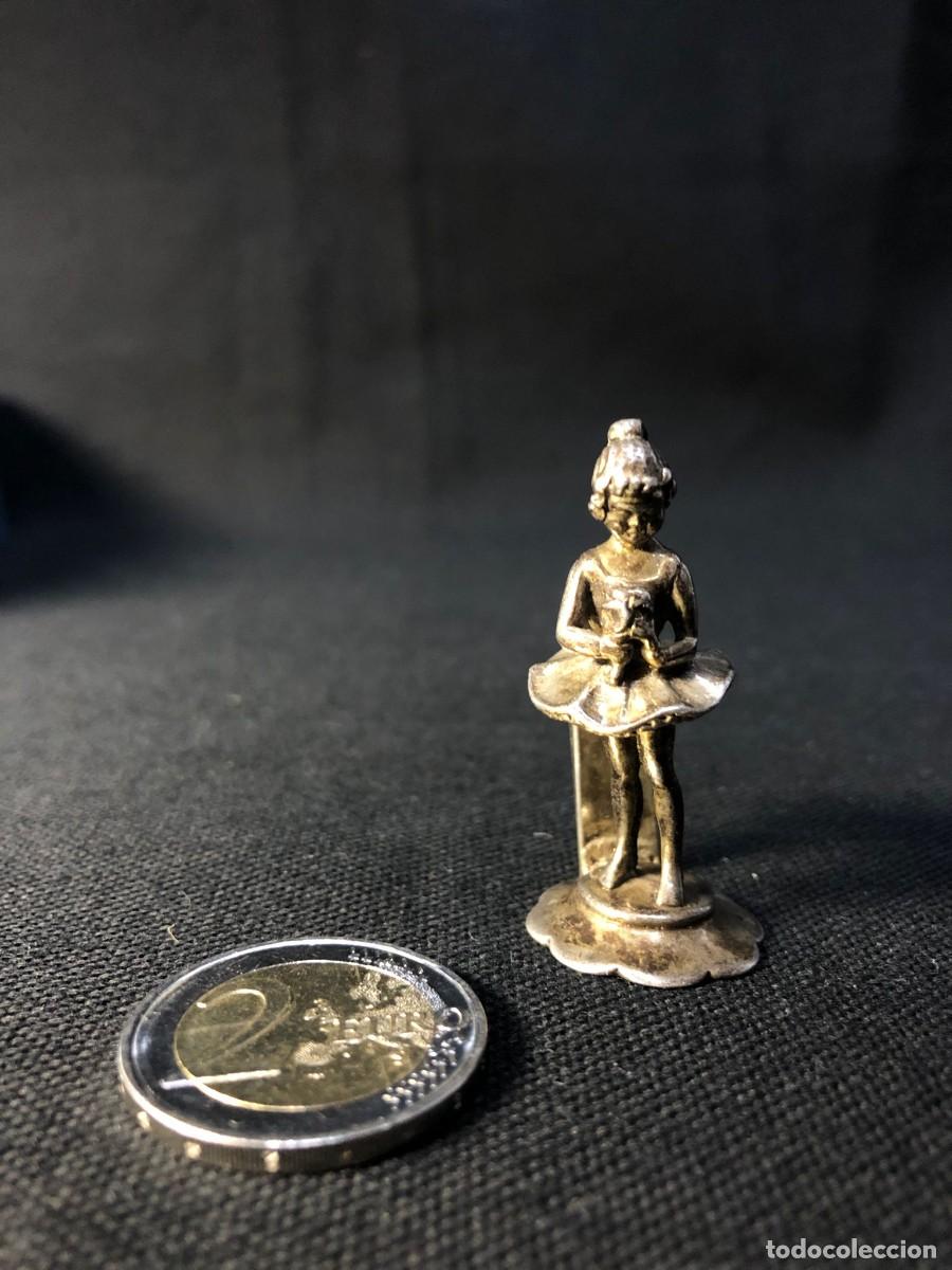 Antig&uuml;edades: Antiguo marcap&aacute;ginas / clip de mesa - Bailarina cl&aacute;sica en plata maciza contrastada. S. XIX-XX. 22,3