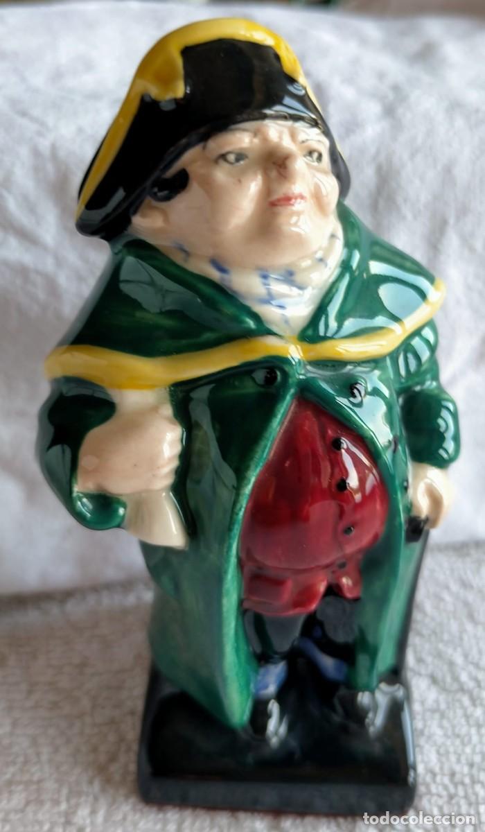 Antig&uuml;edades: Pareja Royal Doulton Dickens 11 cm Tony Weller y Bumble