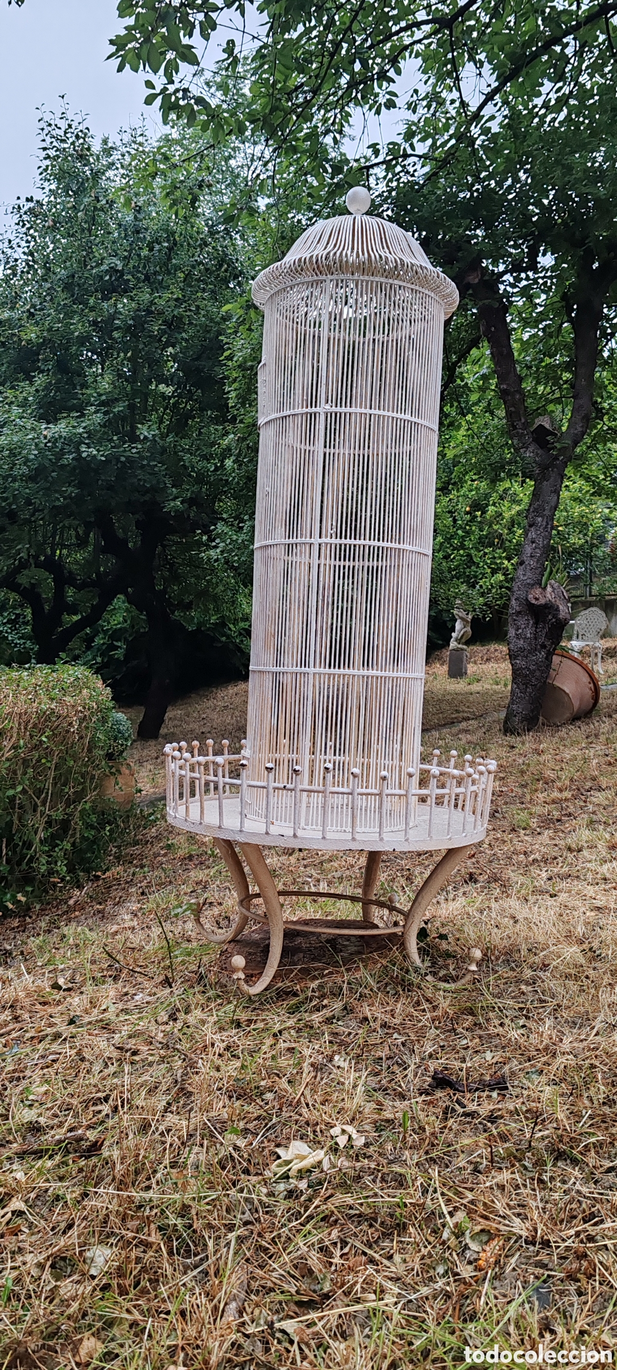 Antig&uuml;edades: ANTIGUA PAJARERA DE JARD&Iacute;N