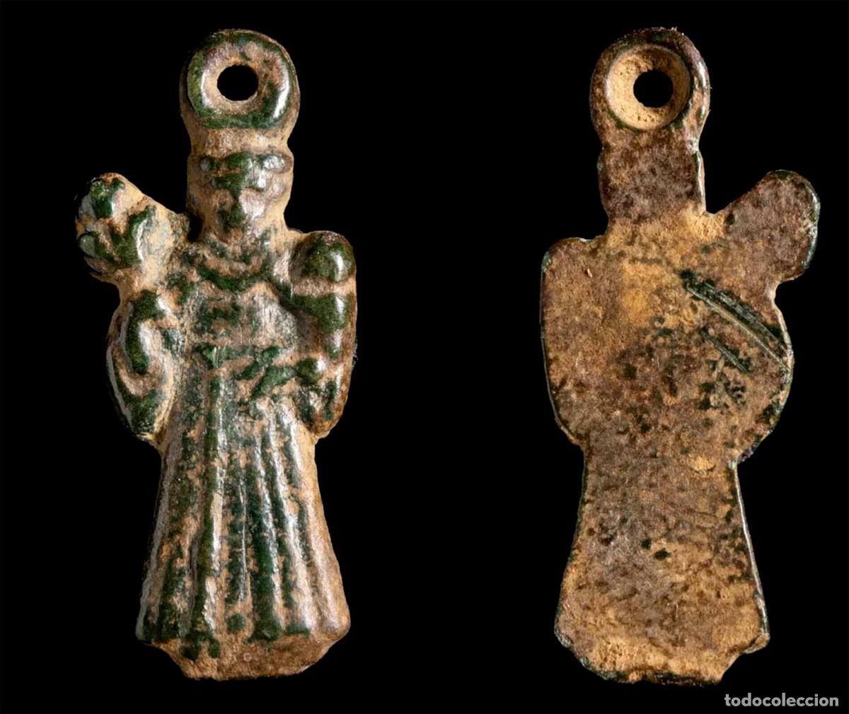 Antig&uuml;edades: Figurated Medal, San Antonio, XVI-XVII centuries - 30X12 mm.