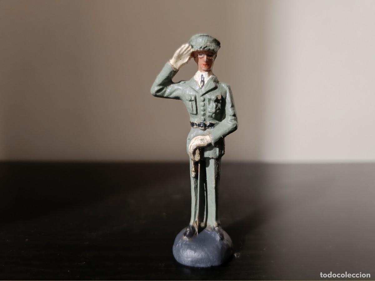 Antig&uuml;edades: Figura Durso Antigua Rey Leopoldo III de B&eacute;lgica.