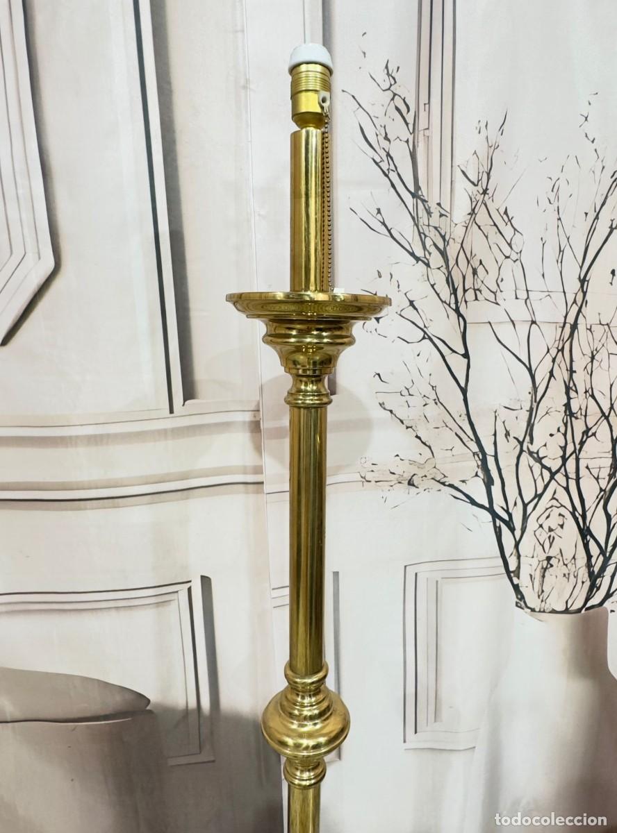 Antig&uuml;edades: Candelero lampara de metal dorado y lat&oacute;n