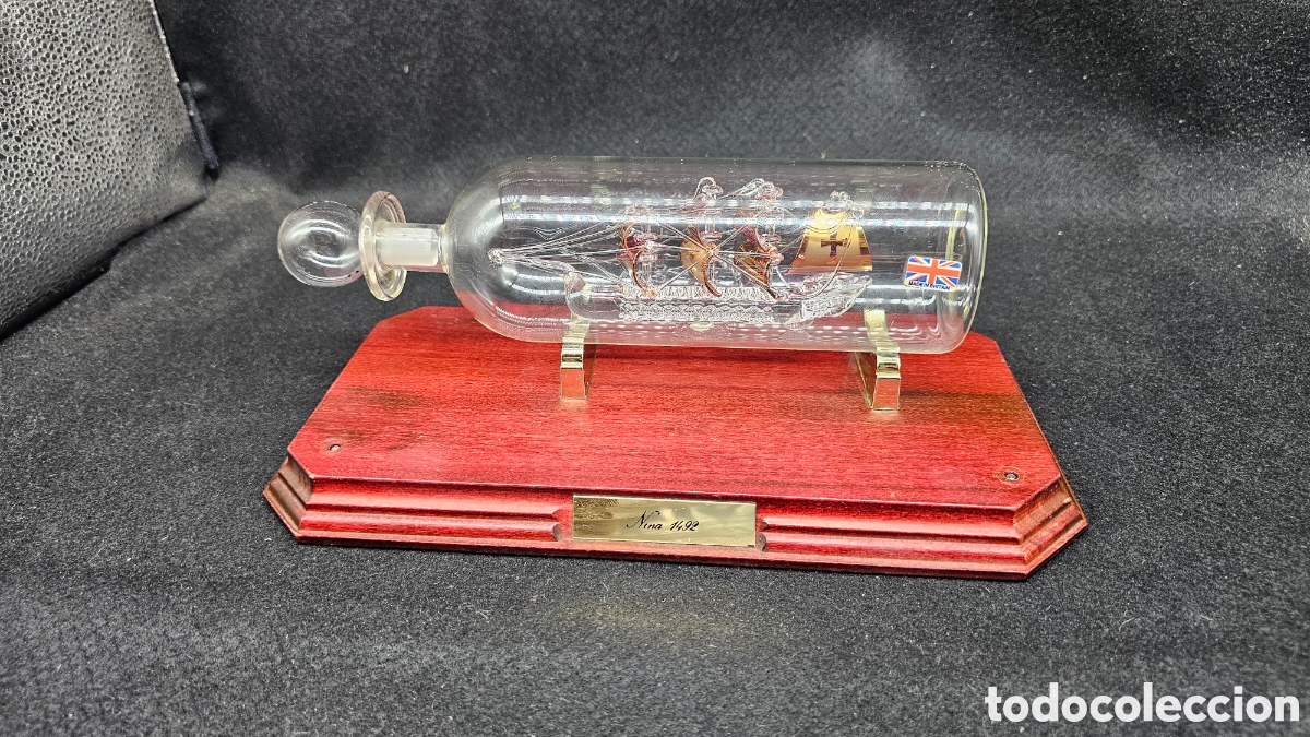 Antig&uuml;edades: Precioso barco de cristal soplado dentro de una botella