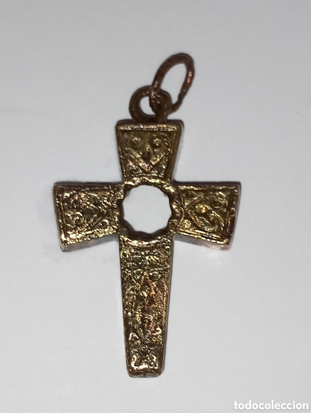Antig&uuml;edades: Colgante cruz magn&eacute;tica curativa Bitafor.amuleto de Dalir ba&ntilde;o de oro 3 cms longuitud