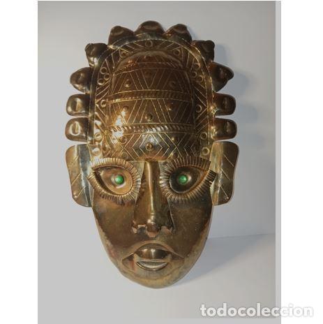 Antig&uuml;edades: M&Aacute;SCARA DECORATIVA DE METAL DORADO