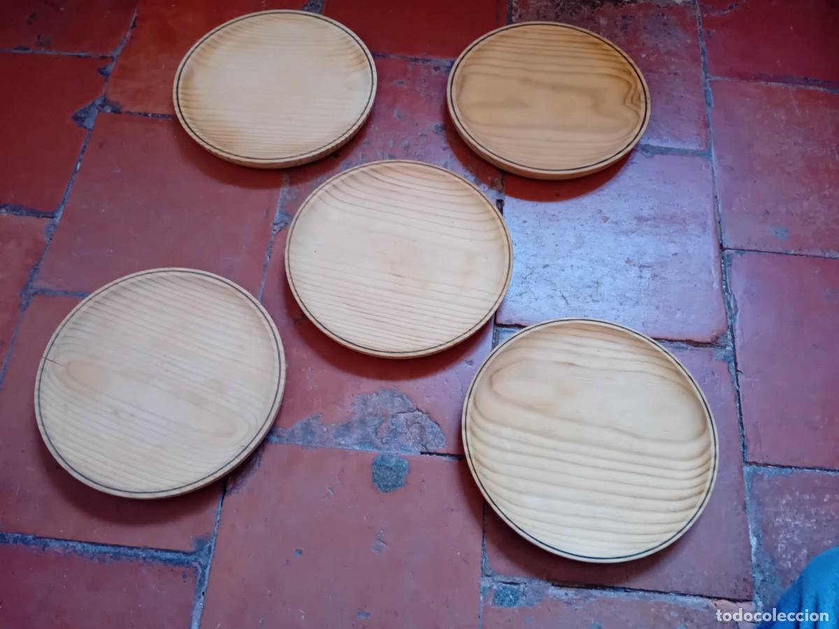 Antig&uuml;edades: 5 platos de madera para el pulpo