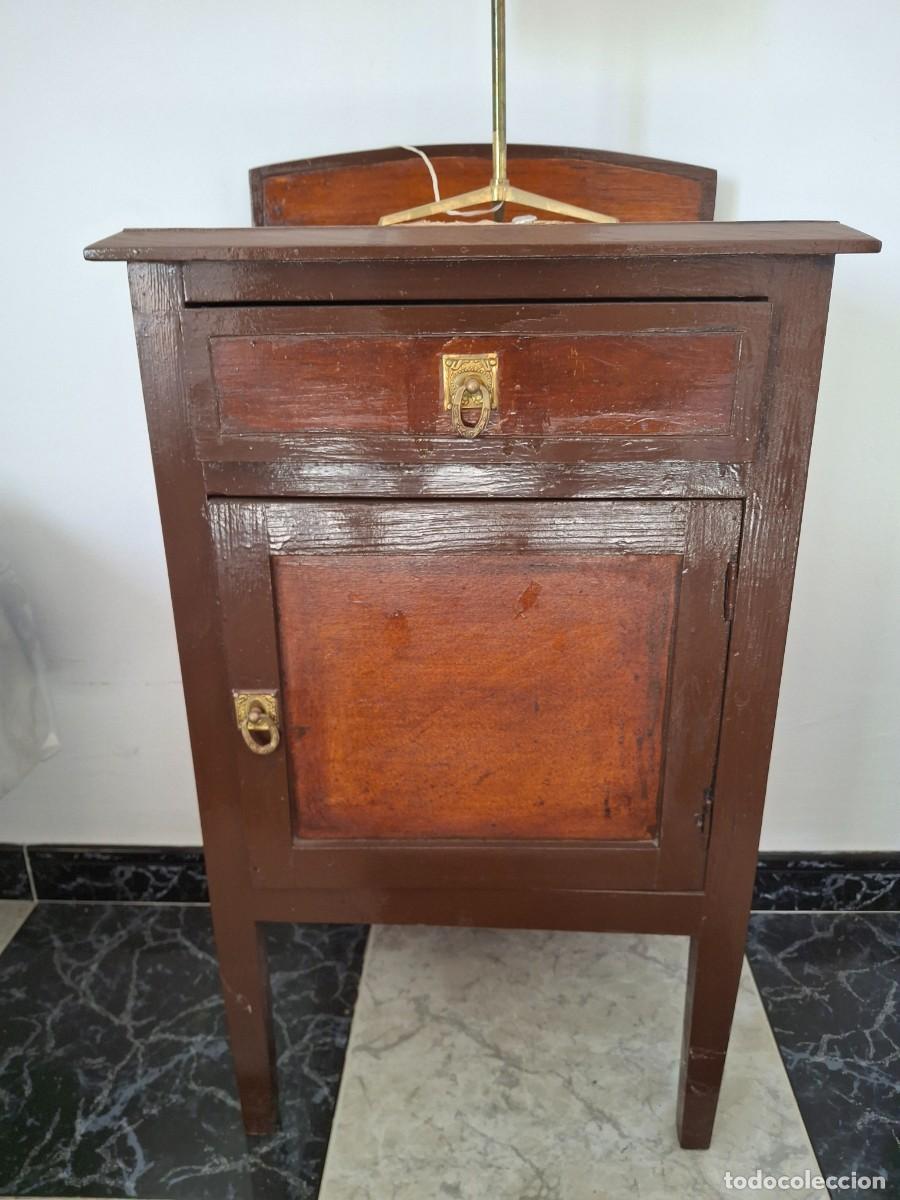 Antig&uuml;edades: Antigua Mesita De Noche De Cortijo Andaluz - Un Caj&oacute;n Y Puerta - Copete Superior - Madera Maciza