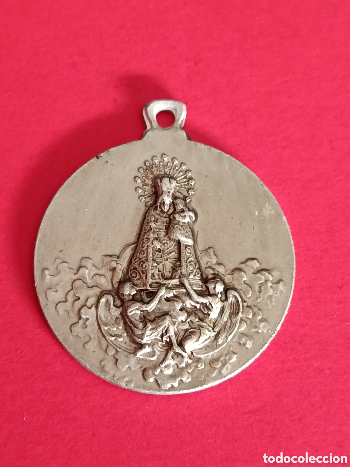 Antig&uuml;edades: MEDALLA DE NTRA SRA DE LOS DESAMPARADOS. VALENCIA. 1960. 2,5 CM.