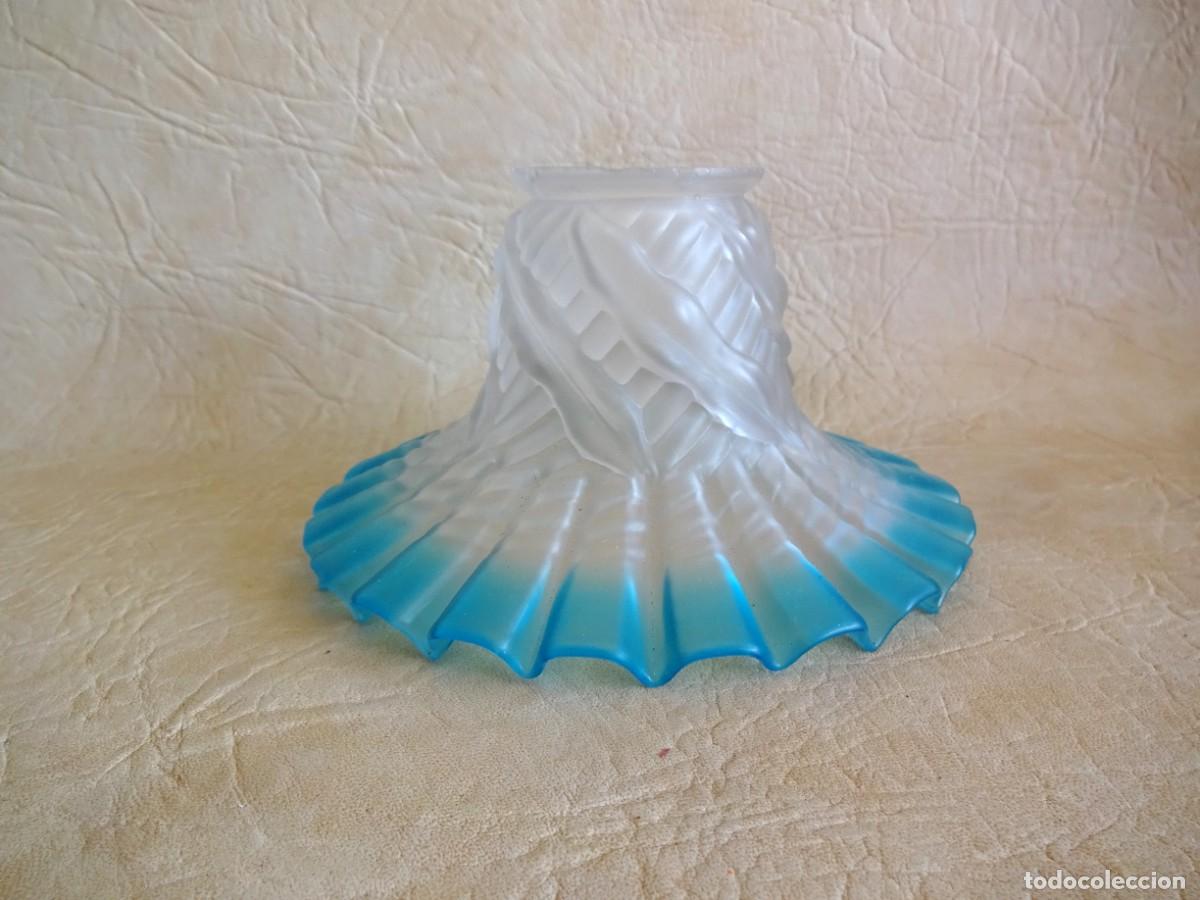 Antiguidades: antigua tulipa lampara techo cristal glaseado y azul tipo flor