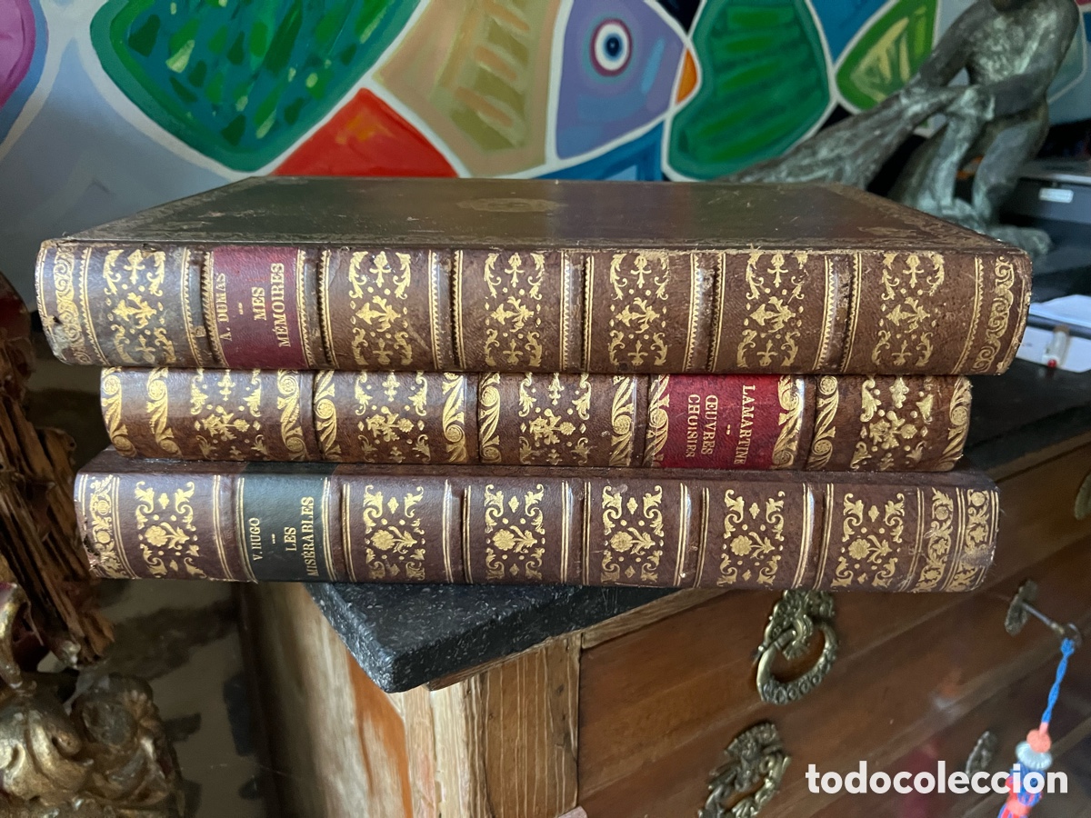 Antig&uuml;edades: Preciosos y importantes libros xviii con escudo de armas en cuero con caja secreta
