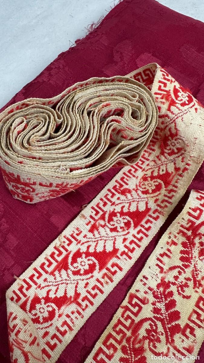 Antig&uuml;edades: Antigua cinta de lino decorada. 5m - Foto 1