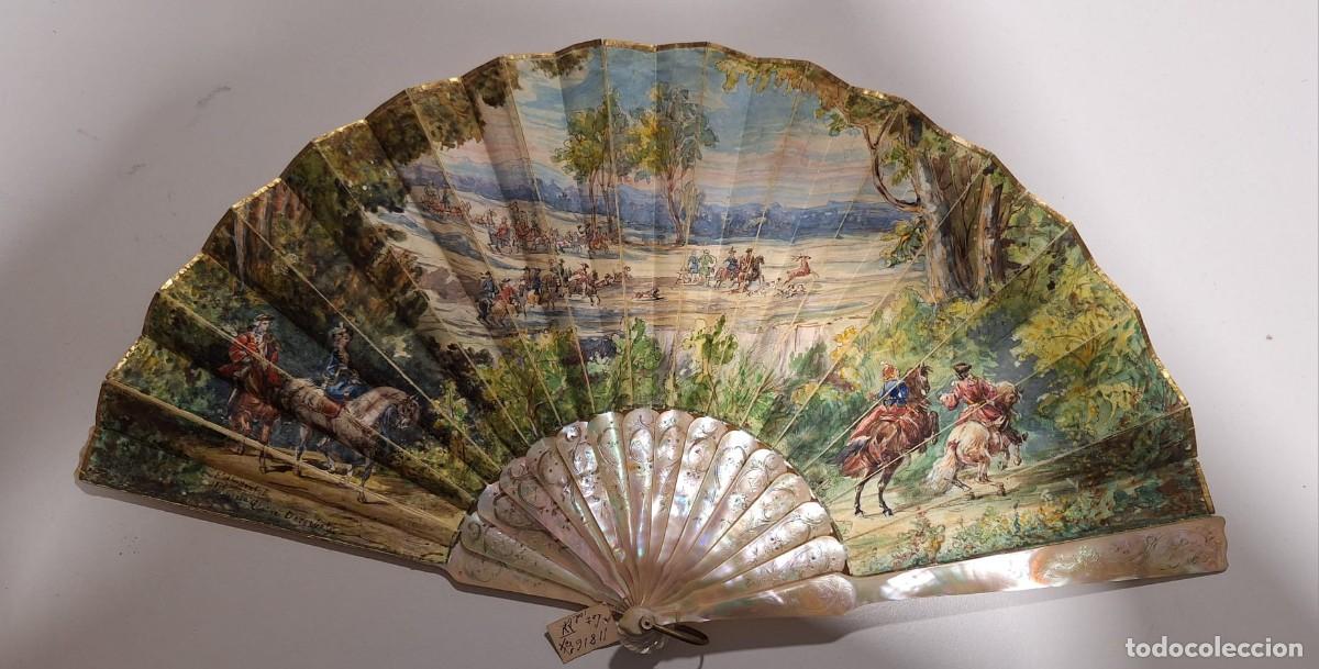 Antig&uuml;edades: Abanico pintado a mano sobre cabritilla. (Firmado)