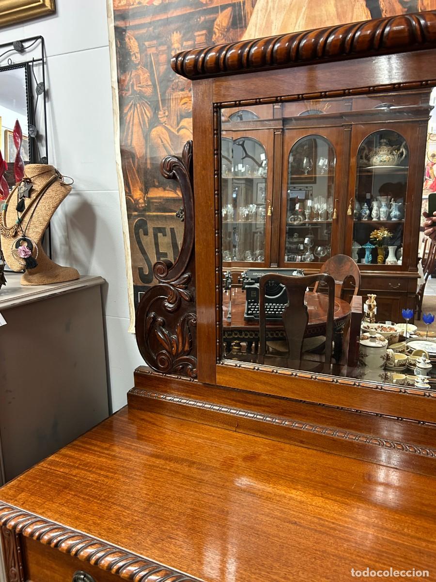 Antig&uuml;edades: C&oacute;moda tocador con espejo - Foto 4