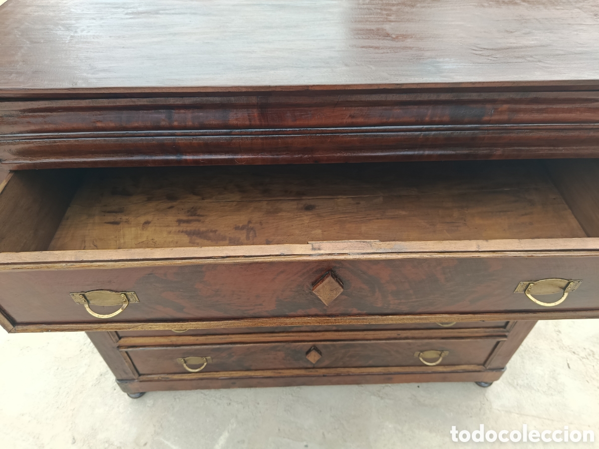 Antig&uuml;edades: C&oacute;moda antigua de madera - Foto 8