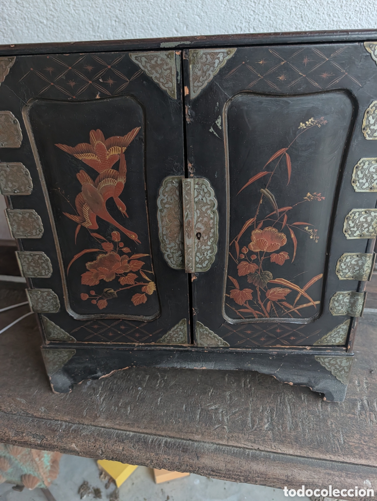 Oggetti Antichi: Antiguo Joyero Gabinete Chinoiserie - Madera Lacada, Escenas Pintadas a Mano - S. XIX/XX // Antique