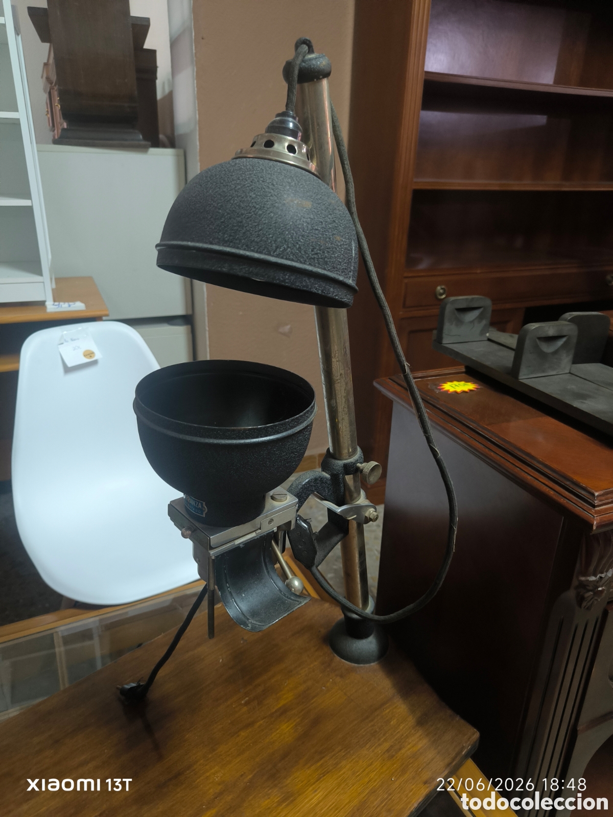 Antig&uuml;edades: Ampliadora la pata con base madera - Foto 2