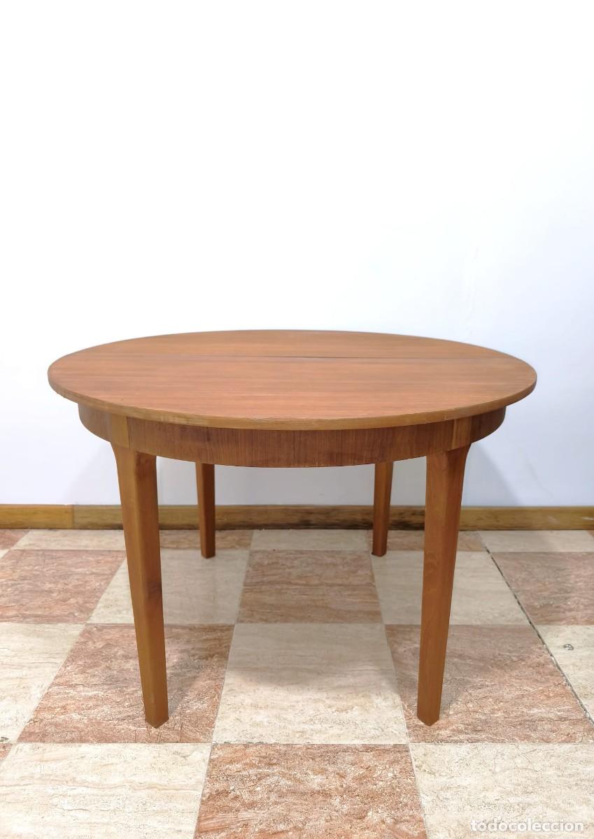 Antig&uuml;edades: MESA DE COMEDOR DANESA EXTENSIBLE