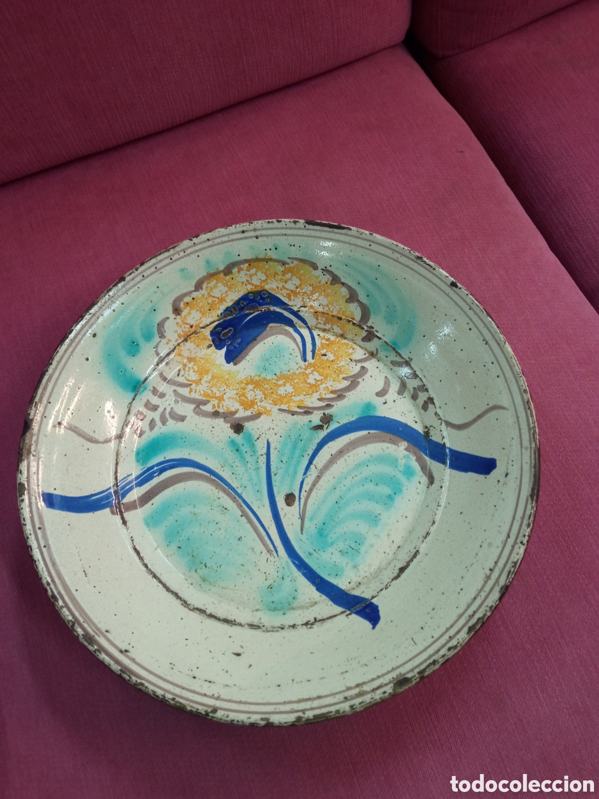 Antig&uuml;edades: Magn&iacute;fico plato de cer&aacute;mica de 30cm de di&aacute;metro, siglo XVIII, Puente, Talavera, Manises?
