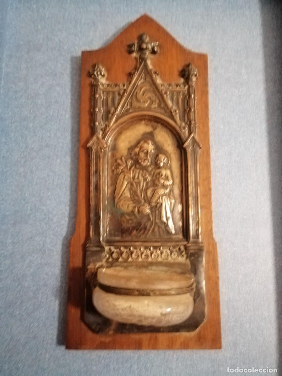 Antig&uuml;edades: BENDITERA CON SAN JOS&Eacute; DE COBRE SOBRE MADERA.- MUY BONITA.