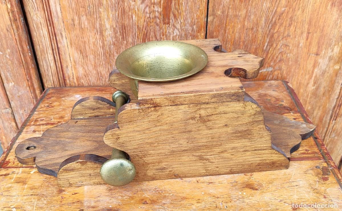Antig&uuml;edades: Almirez de bronce con mano y almirecero - Foto 5