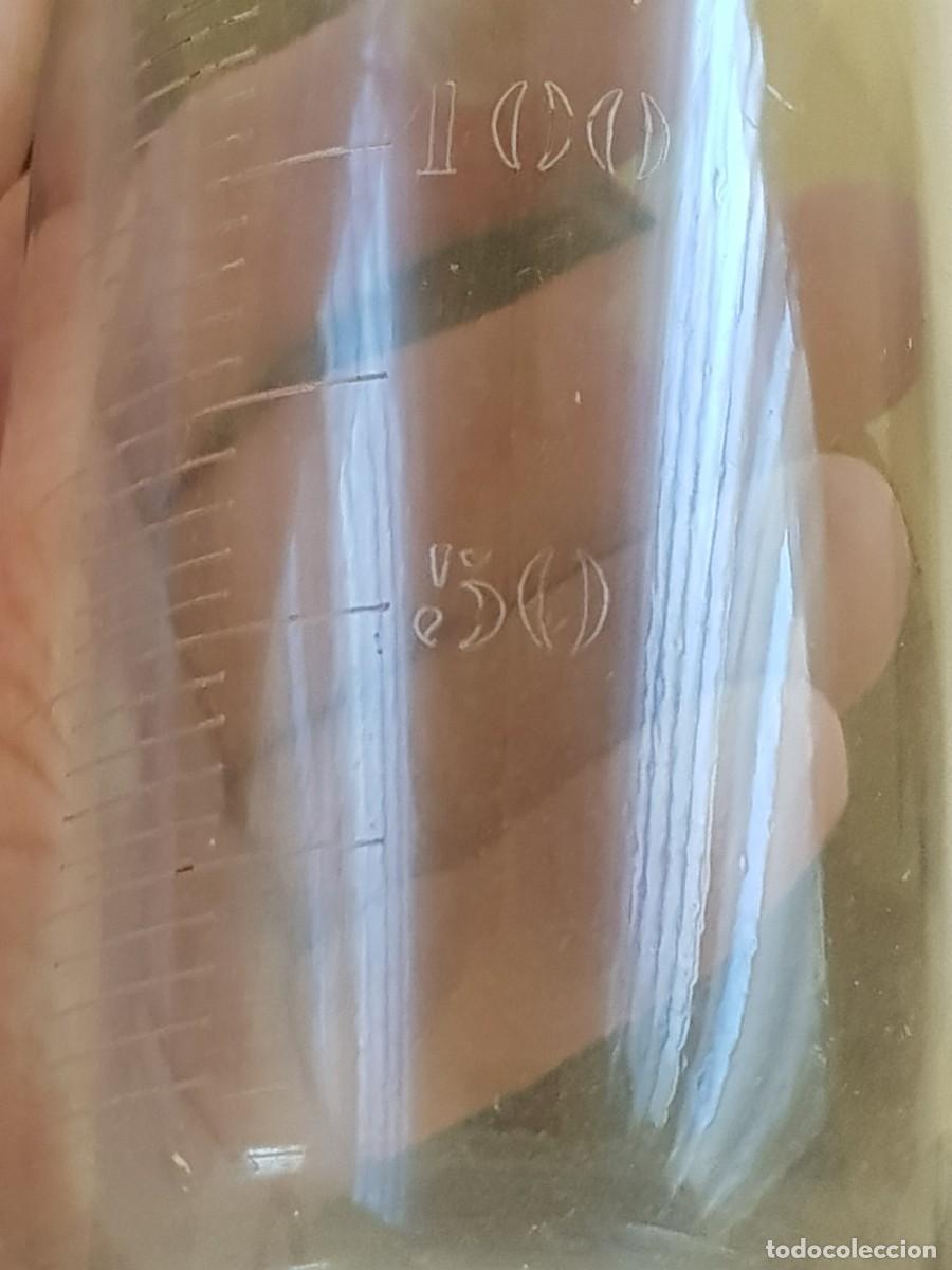 Antig&uuml;edades: Probeta de cristal de 500 cc - Foto 5