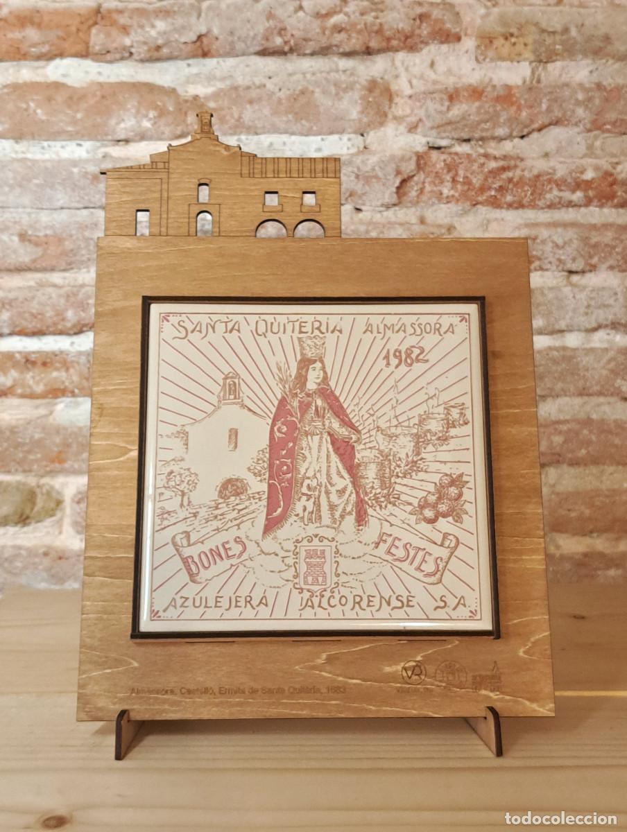 Antig&uuml;edades: Azulejo. Santa Quiteria y su ermita, Almazora. Con soporte. 1982