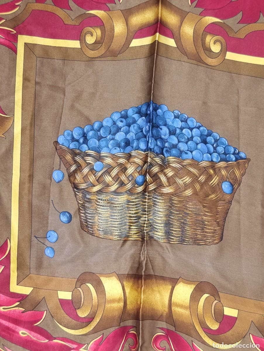 Antig&uuml;edades: ELEGANTE PA&Ntilde;UELO DE SEDA DE LOEWE - Foto 4