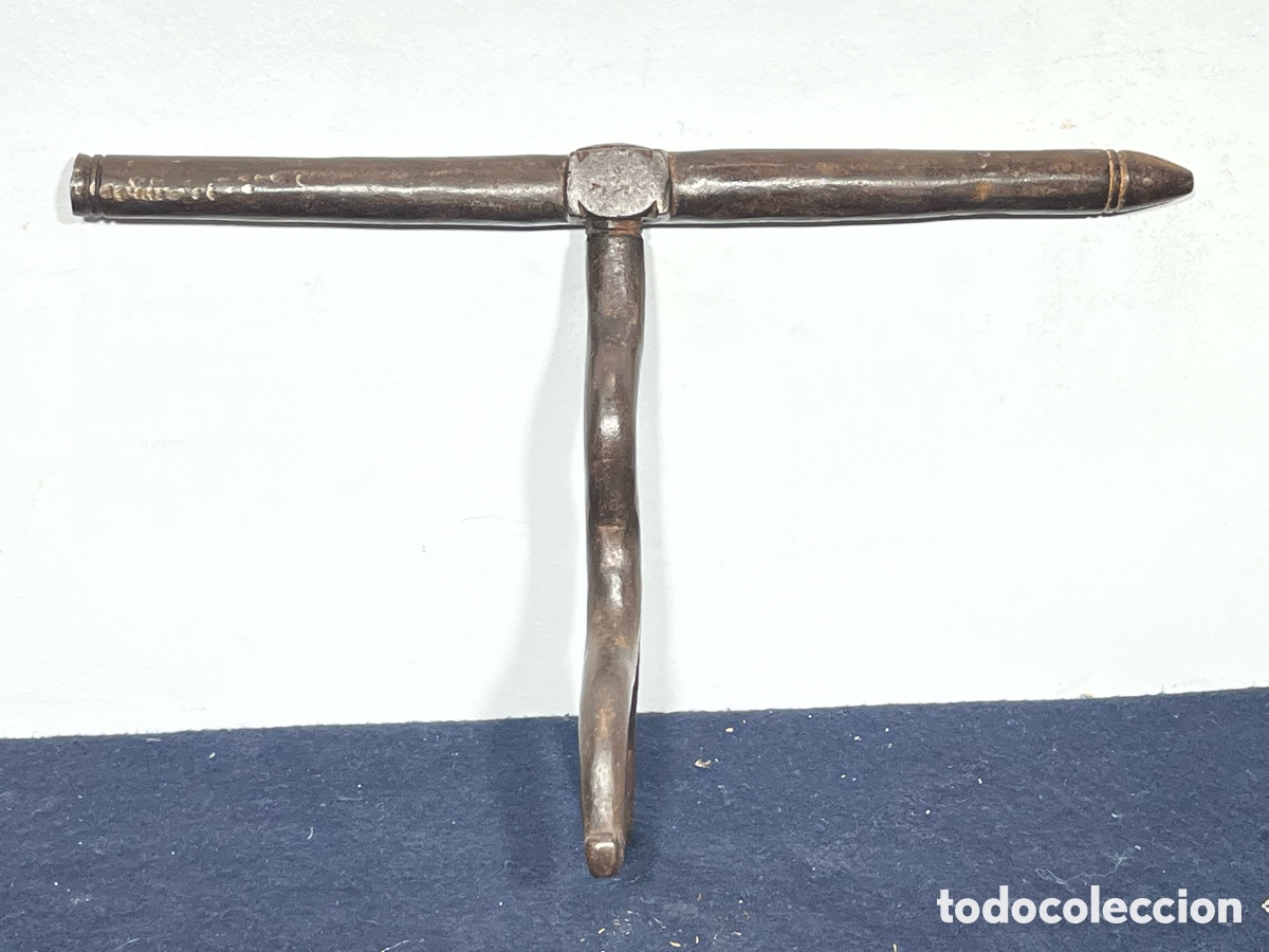 Antig&uuml;edades: Antiguo Cerrojo de Hierro Forjado S. XVII
