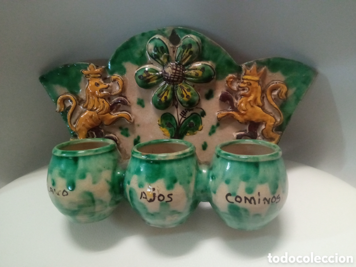 Antig&uuml;edades: Antiguo especiero de cer&aacute;mica de Puente del Arzobispo, sellado Santa Fe, mide 23,5x15 cm
