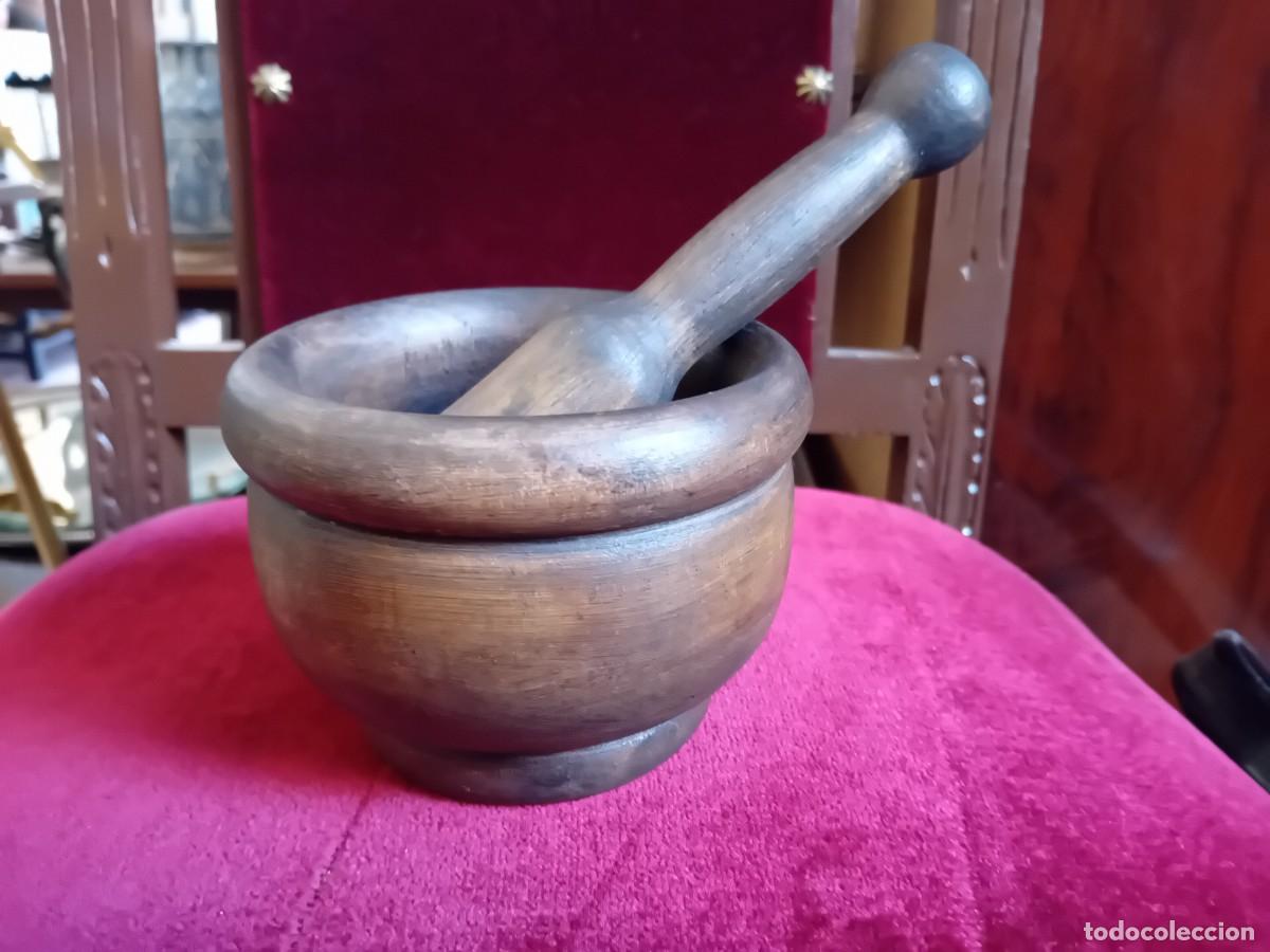 Antig&uuml;edades: Mortero de madera encerado y patinado