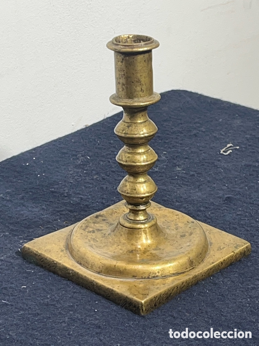 Antig&uuml;edades: Antiguo Candelero de Bronce - Foto 3