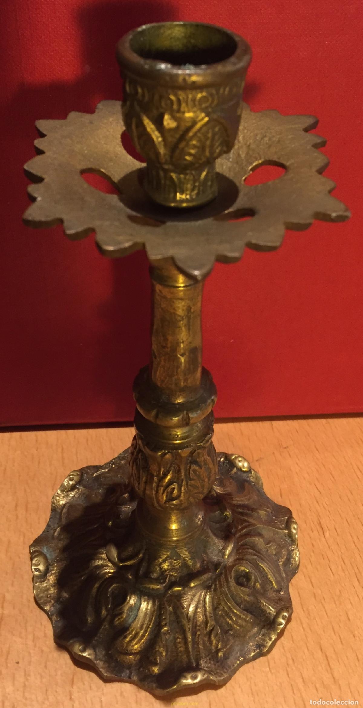 Antig&uuml;edades: CANDELABRO BRONCE 18cm - Foto 2