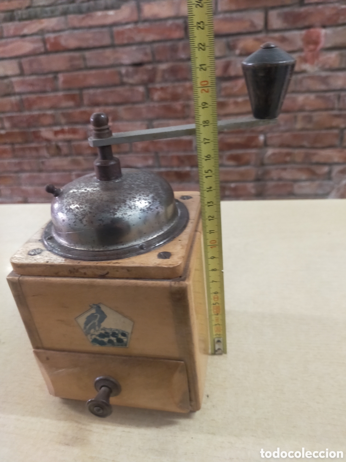 Antig&uuml;edades: Molinillo de caf&eacute; antiguo de madera - Foto 6