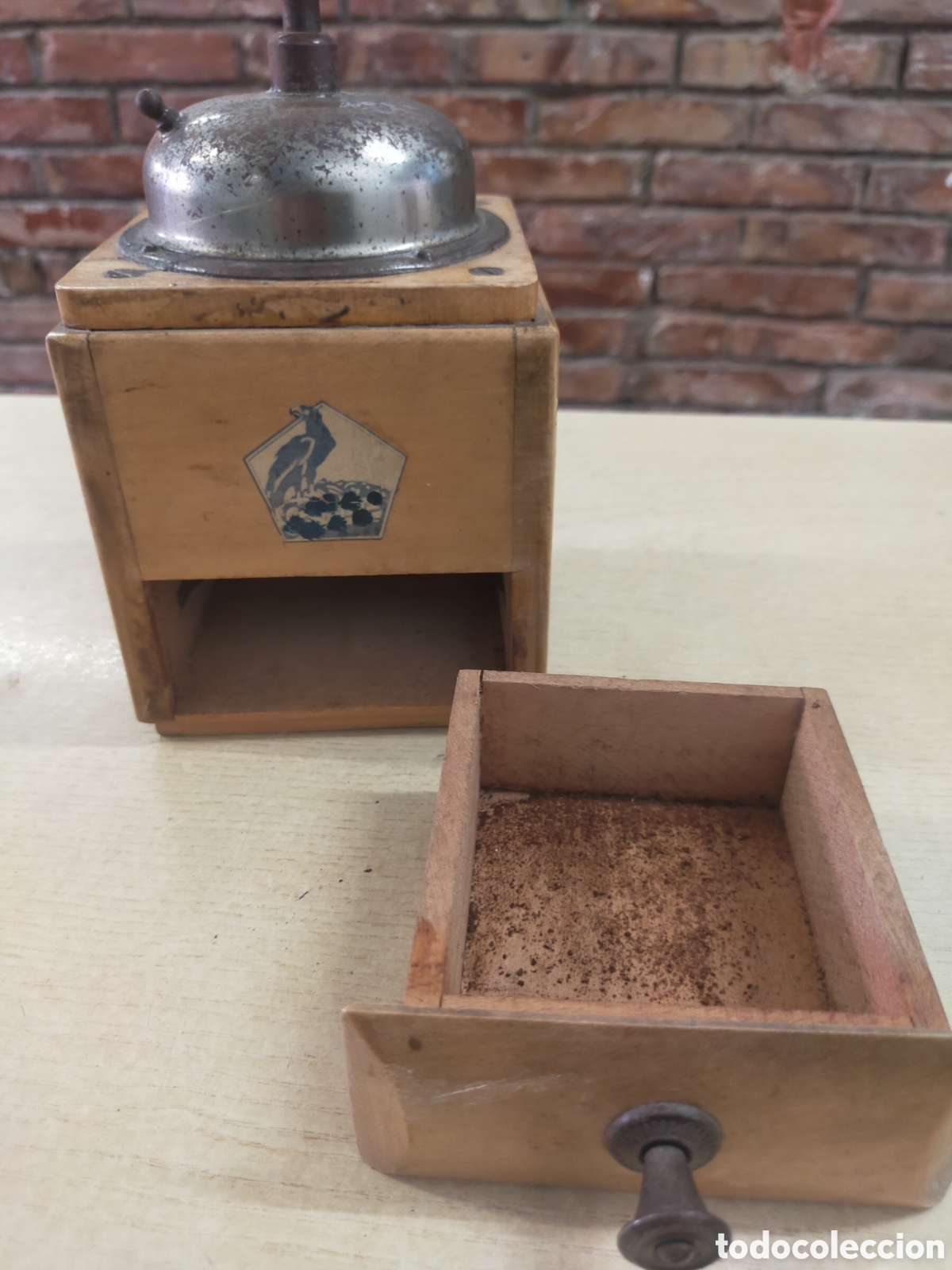 Antig&uuml;edades: Molinillo de caf&eacute; antiguo de madera - Foto 7