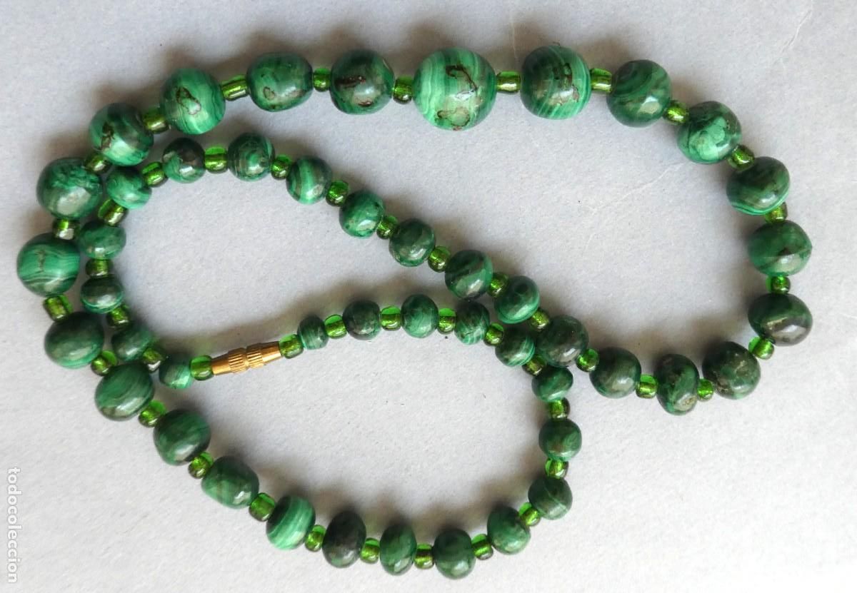 Antig&uuml;edades: ANTIGUO COLLAR DE MALAQUITA MEDIADOS S.XX