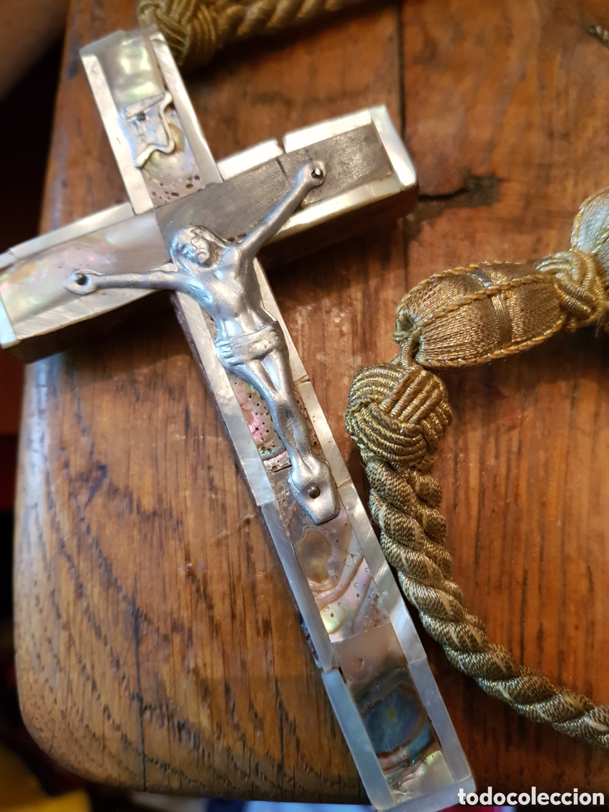 Antig&uuml;edades: ANTIGUO CRUCIFIJO DE NACAR - Foto 2