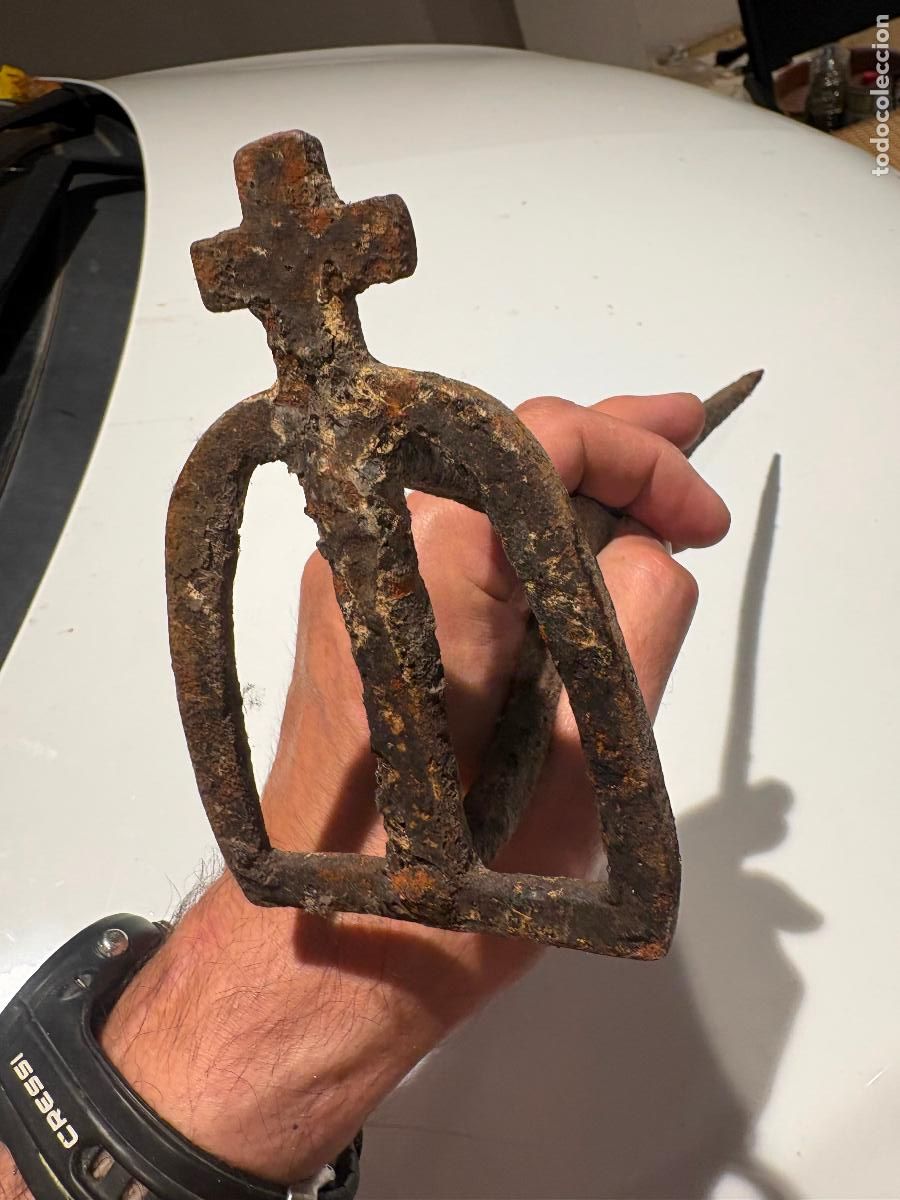 Antig&uuml;edades: Sello de ganado en hierro forjado antiguo para marcar los animales
